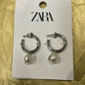 Zara Silver Pearl Hoop Earrings NWT ✨🔥🔥